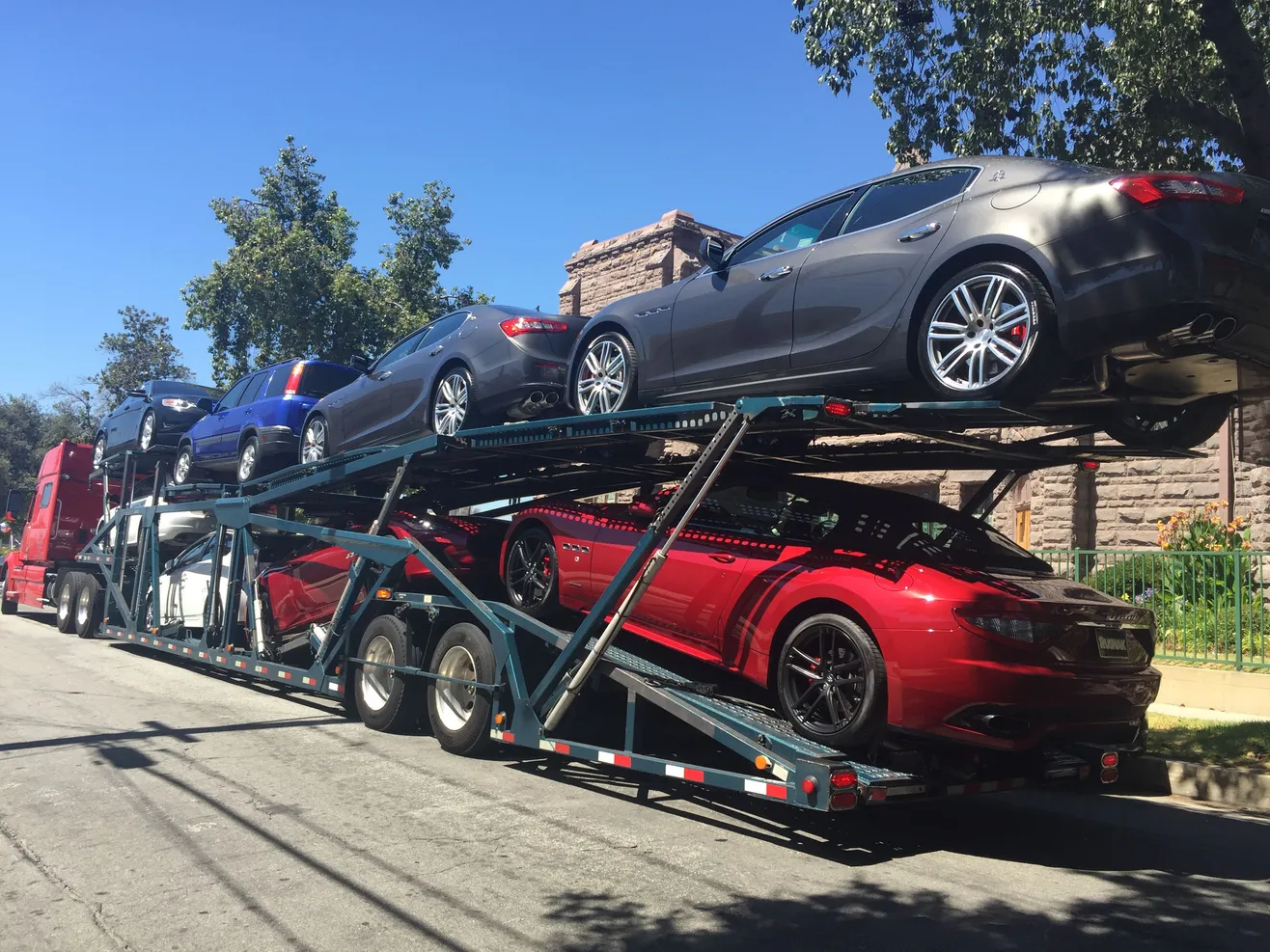 Transport vehicle